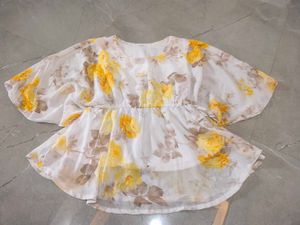 Yellow 💛 Empire Top