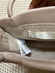 HnM Beige Sling Bag🐇
