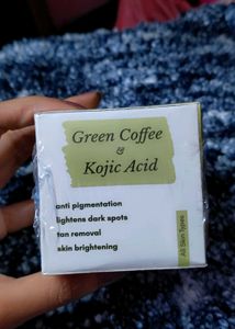 Mystiq Living Blemish Clear Face Mask