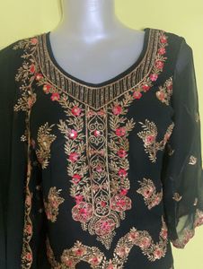 Elegant Green Embroidered Kurta Set