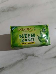 🌿 Patanjali Neem Kanti Body Cleanser