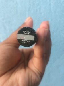 Oriflame High Shine Lipstick Shade Foresty Plum