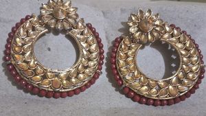 🌺 Gold-Tone Floral Kundan Earrings