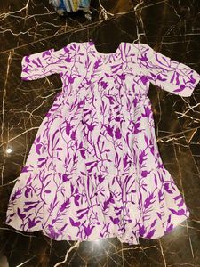 Women&#39;s Gown 2 Peice M &amp; XL