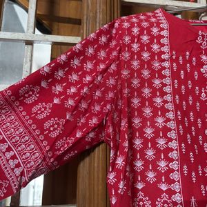 Red Short Kirti