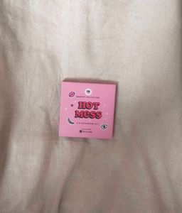 my Glamm 4 Pallette Eyeshadow Kit