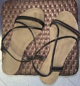 Black Strappy Flat Sandals – Comfortable & Stylish