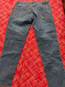 Jeans For Girl 6 To 7.5 Years