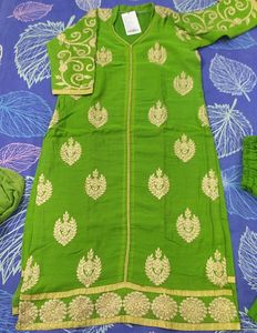 A Beautiful Kurta Set & Dupatta For Wedding Outfit