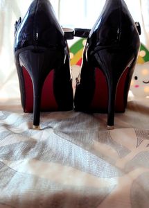 Black Stiletto Heel Pointed With Red soles