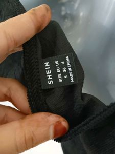 BLACK SHEIN TOP