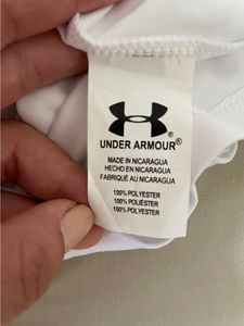 Under armour 6yr Kid Size.