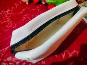 Smytten Premium Vanity Pouch White