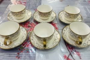 New Royal Vintage Gloden Tea Cup Set
