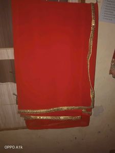 red saree without blouse