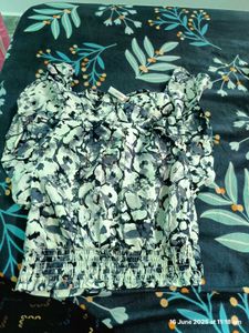Two Set Of Tops 5-6years