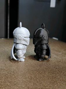 Mecha Mandalorian Keychain