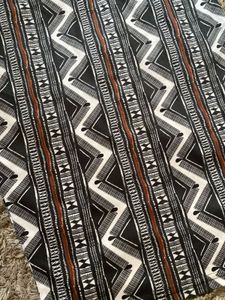 Patterned Pencil Skirt