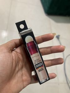 Brand New Instant Age Rewind Eraser Concealer