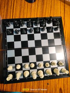 Super Rare Wooden+ Magnetic Chess Board