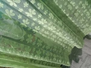 Like New Parrot Green Net Curtains Set Of 2