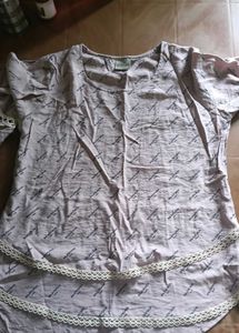 Trendy Women&#39;s Top – Balenciaga Print, Lace Detail