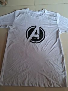 Men&#39;s Avenger Tshirt