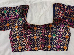 Banarasi Work Blouse – Front Hook