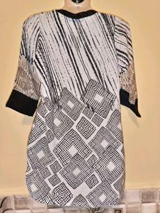 Size M/L 🎁Buy 2 Get 1 Free🎁Patterned Top