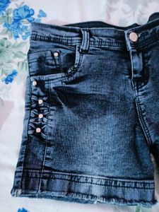 Trendy Black Denim Shorts