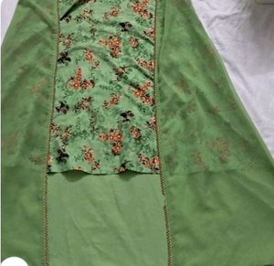 ⭐️Pretty Festive A line Straight Kurti