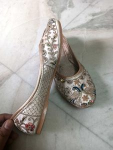 embroidery mojdri