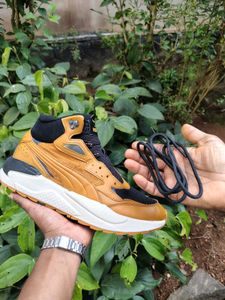 Puma High-Top Sneakers