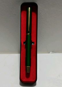 Elegant Green Pen with Case