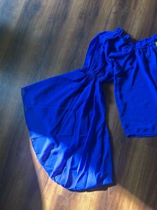 Globus Brand new L size top