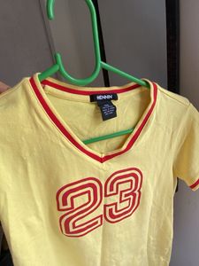 Best Fitted T-shirt It’s Butter 🧈 Yellow