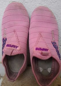Sz 35 Pink Slip-on Casual Shoes