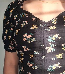 BLACK FLORAL TOP 🖤💐✨️