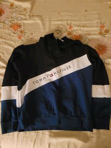 CROP SWEATSHIRT