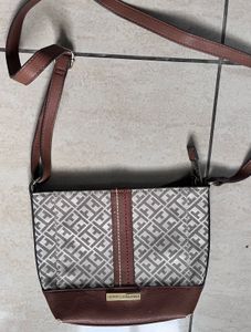 Tommy Hilfiger Cross Body Bag-original