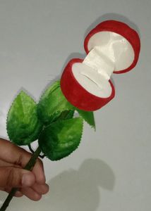 (Ring) Rose Gift Box