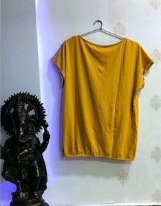 Fig&#39;s Yellow Half Crochet Top
