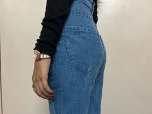 Straight Fit Denim 💙