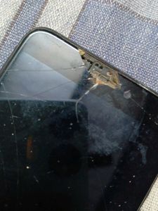 Redmi 4 - Display Damaged - Bs Folder Lgwana Hai