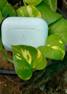U&amp;I Charging Case Without Buds