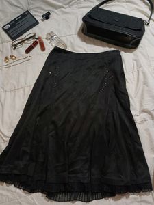 Black Midi Skirt🌸