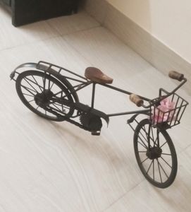 Antique Showpiece