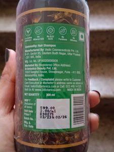 Bhringraj And Amla Shampoo