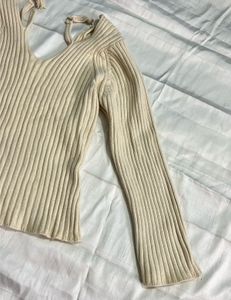 Off White Sweater And Black Top Combo