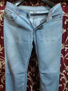 Light Wash Jeans
